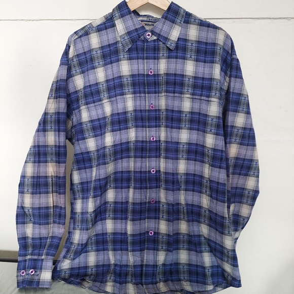 Teva plaid button down shirt - Picture 3 of 4